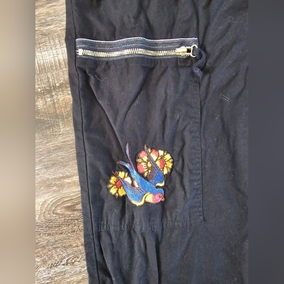 Johnny Was Cargo Zipper Pants w/Patches Size Small - Picture 2 of 8